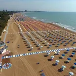 Close To The * Lignano Sabbiadoro